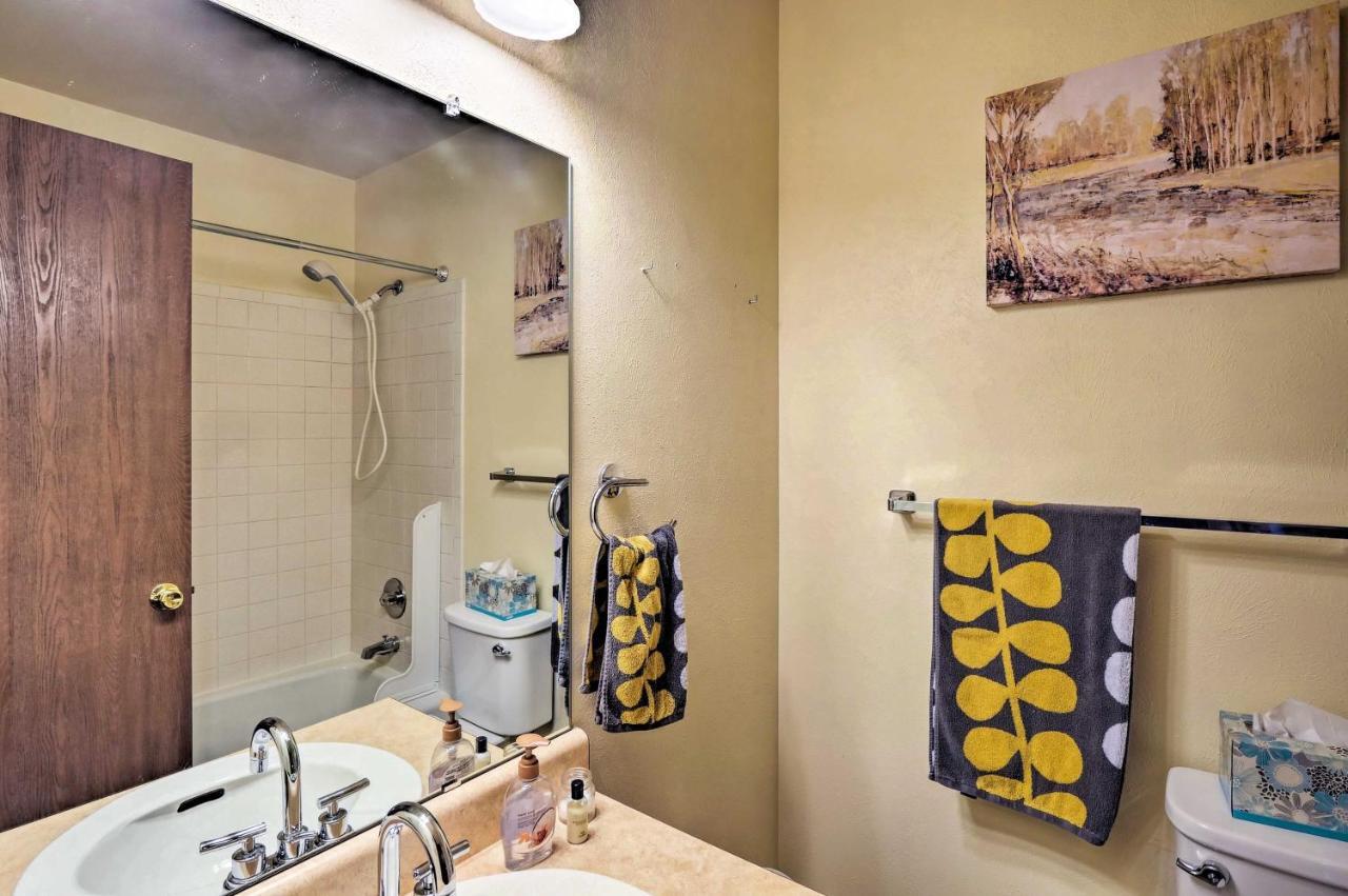 Grand Lake Condo With Balcony - 1 Block To Water! Extérieur photo